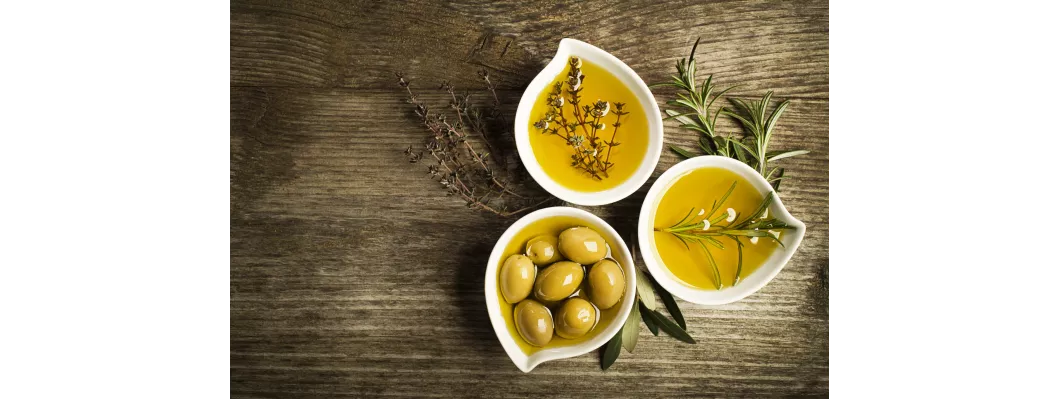 10 فوائد لزيت الزيتون لم تعرفها من قبل 10 فوائد لزيت الزيتون لم تعرفها من قبل