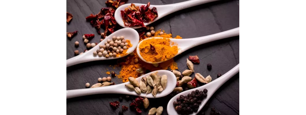 أسرار النكهة: أفضل انواع التوابل لإتقان الطهي أسرار النكهة: أفضل انواع التوابل لإتقان الطهي