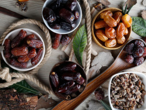 حلاوة طبيعية وفوائد لا تنتهي: هذه هي افضل انواع التمور حلاوة طبيعية وفوائد لا تنتهي: هذه هي افضل انواع التمور