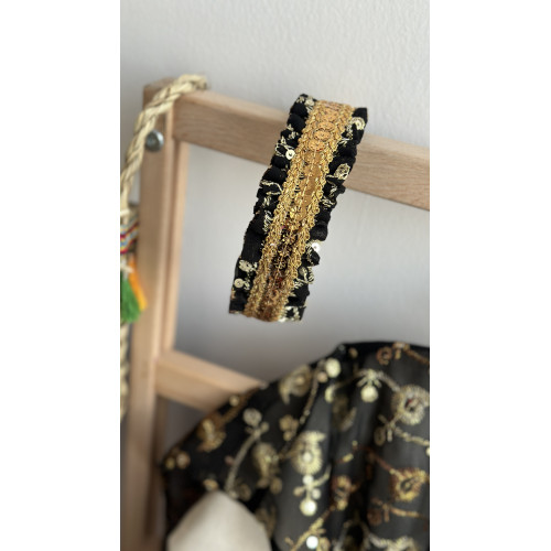 244000 اكسسوار شعر أسود