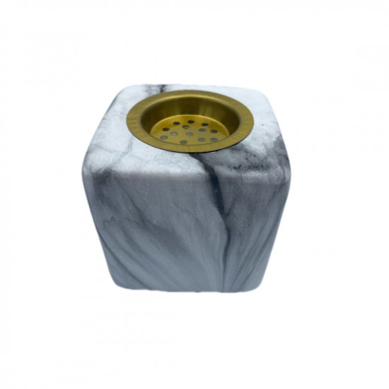 مبخرة مربعة لون ابيض بنقش 