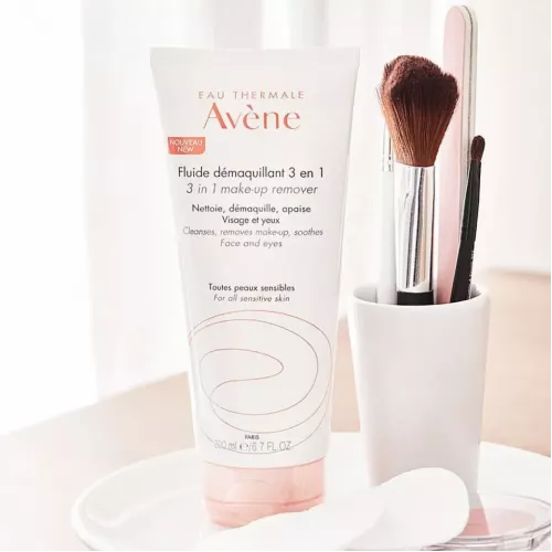 أفين 3 في 1 مزيل مكياج سائل حليبي 200مل أفين 3 في 1 مزيل مكياج سائل حليبي 200مل