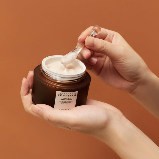 SKIN1004 | كريم مدغشقر سنتيلا بروبيو-سيكا إنريك 15مل SKIN1004 | كريم مدغشقر سنتيلا بروبيو-سيكا إنريك 15مل