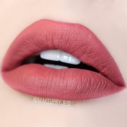 احمر شفاه سائل مطفي من جيرلاكتك - الور