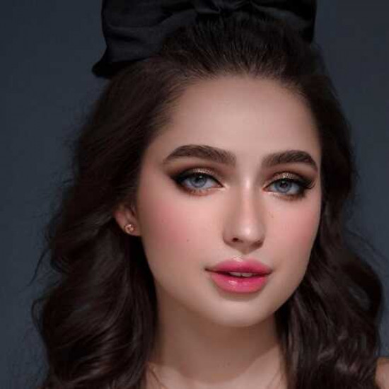 كحل سائل لامع من نورة بو عوض - جولد روز كحل سائل لامع من نورة بو عوض - جولد روز