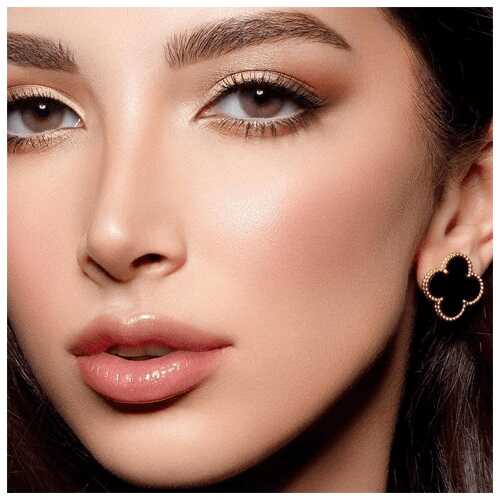 ملمع شفاه من نورة بو عوض - مدام شوقر ملمع شفاه من نورة بو عوض - مدام شوقر