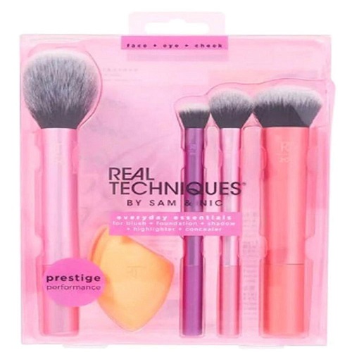 مجموعة فرش ايفريداي اسينتال من ريل تكنيك - 5 قطع مجموعة فرش ايفريداي اسينتال من ريل تكنيك - 5 قطع