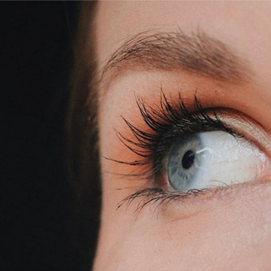 ماسكرا مقاومة للماء قيت بيج لاش فوليوم بوست من ايسنس - اسود