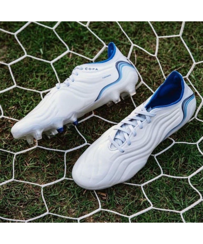 بوت اديداس كوبا بحبال بوت اديداس كوبا بحبال