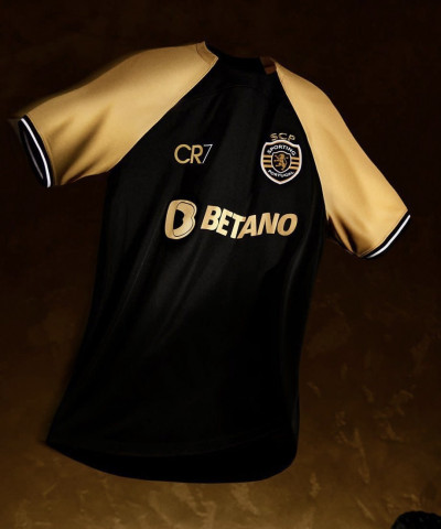 تيشيرت سبورتينغ لشبونه 23/24 تيشيرت سبورتينغ لشبونه 23/24