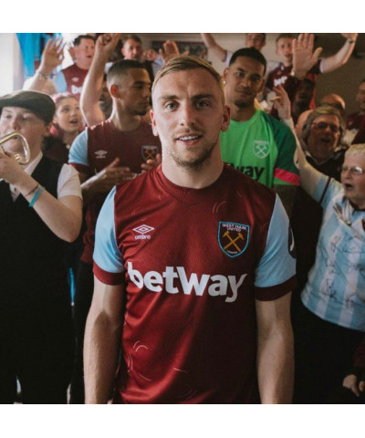 طقم ويست هام يونايتد الاساسي 23/24 طقم ويست هام يونايتد الاساسي 23/24