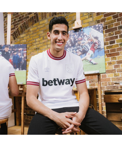 طقم ويست هام يونايتد الثاني 23/24 طقم ويست هام يونايتد الثاني 23/24