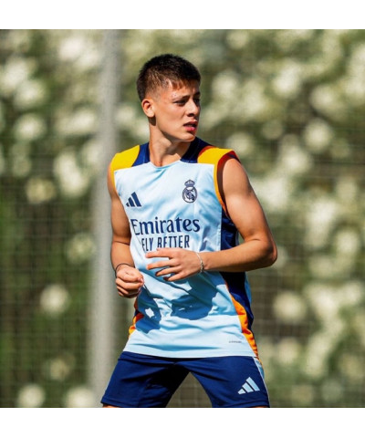 طقم ريال مدريد تمرين 24/25 | Real Madrid Training kit طقم ريال مدريد تمرين 24/25 | Real Madrid Training kit