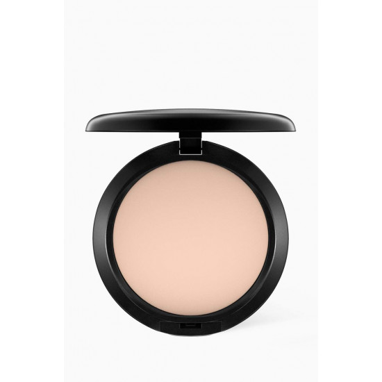 اساس بودرة ستوديو فيكس من ماك - NW 15 اساس بودرة ستوديو فيكس من ماك - NW 15