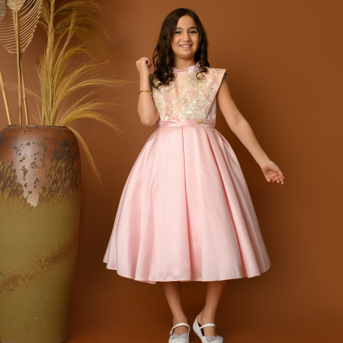 فستان بناتي سهرة أنيق باللون الوردي بنقشة ورود - 706