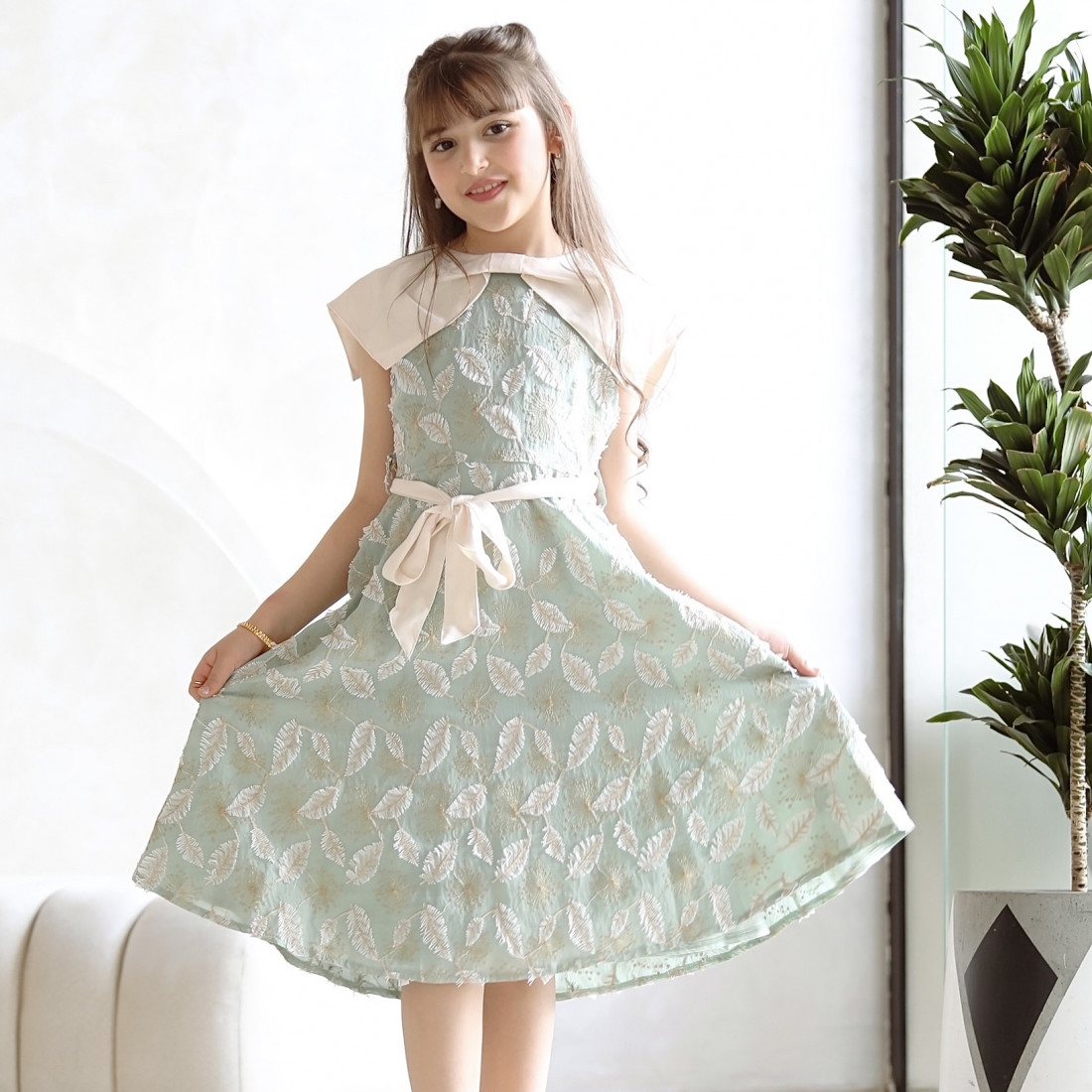 فستان بناتي بتطريز ورق الشجر - Mk2501001