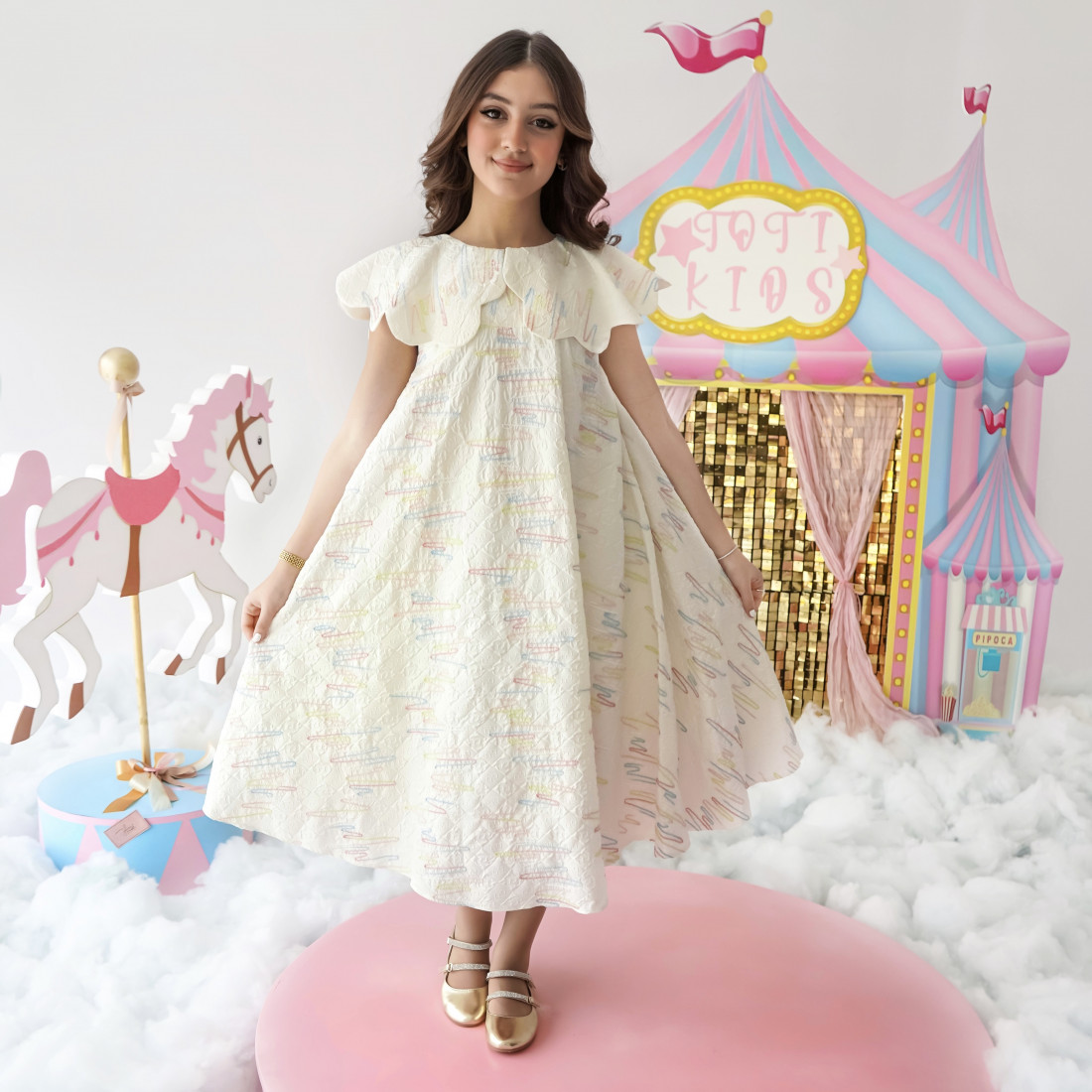 فستان بناتي مستوحى من أجواء المهرجانات - 1010