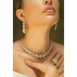 طقم الماس الراوند من مجموعة دازل برايد ذهب عيار 18 طقم الماس الراوند من مجموعة دازل برايد ذهب عيار 18