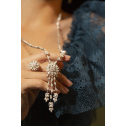 طقم ألماس الراوند من مجموعة دازل برايد ذهب عيار 18 طقم ألماس الراوند من مجموعة دازل برايد ذهب عيار 18