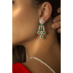 طقم الماس الراوند من مجموعة دازل برايد ذهب عيار 18 طقم الماس الراوند من مجموعة دازل برايد ذهب عيار 18