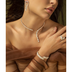 طقم الماس الراوند من مجموعة دازل برايد ذهب عيار 18