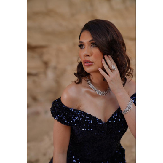 طقم الماس الراوند من مجموعة دازل برايد ذهب عيار 18