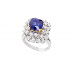 A diamond ring from Rosadale, gold 18. A diamond ring from Rosadale, gold 18.