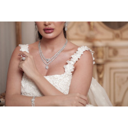 طقم الماس  من مجموعة دازل برايد ذهب عيار 18 طقم الماس  من مجموعة دازل برايد ذهب عيار 18