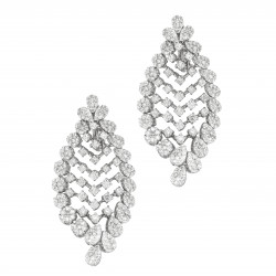 حلق عين الألماس المستديرة من مجموعة "دازل برايد" ذهب 18 حلق عين الألماس المستديرة من مجموعة "دازل برايد" ذهب 18