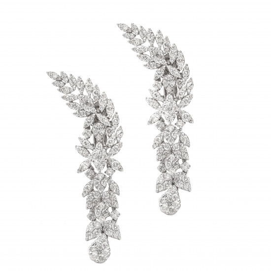 حلق ورقة نبتة الألماس المستدير من مجموعة "دازل برايد" ذهب 18 حلق ورقة نبتة الألماس المستدير من مجموعة "دازل برايد" ذهب 18