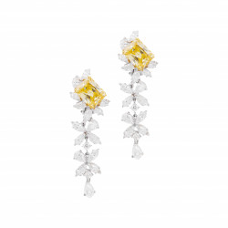 حلق ألماس الماركيز من مجموعة "روزاديل" ذهب 18 حلق ألماس الماركيز من مجموعة "روزاديل" ذهب 18