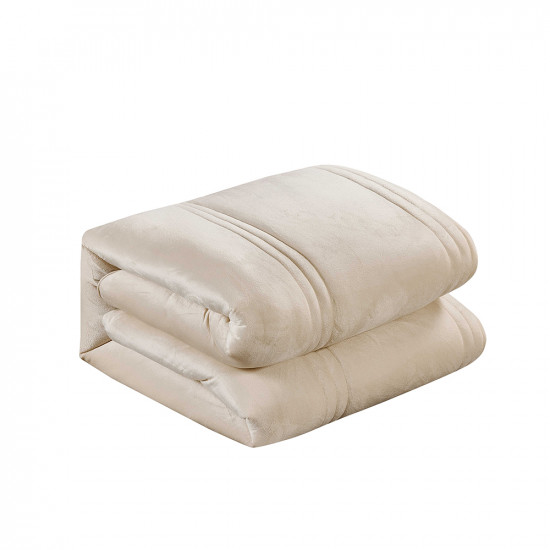 مفرش شتوي مخمل 7 قطع نفرين مفرش شتوي مخمل 7 قطع نفرين