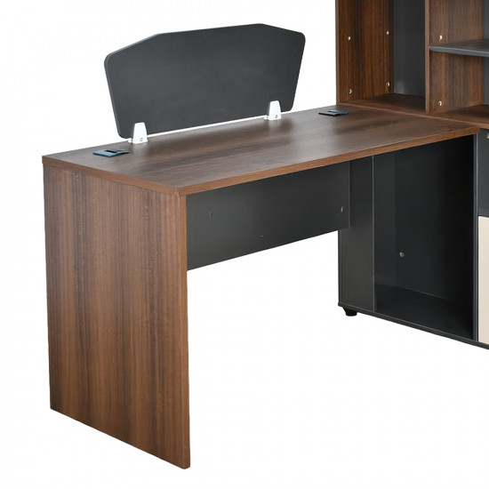 مكتب تنفيذي خشبي مع وحدات تخزين وأرفف