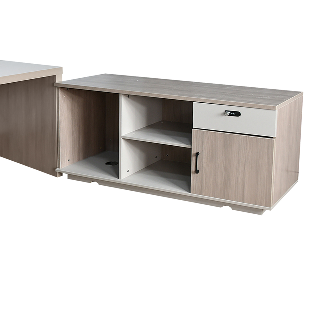 مكتب خشبي تنفيذي مع مساحة تخزين