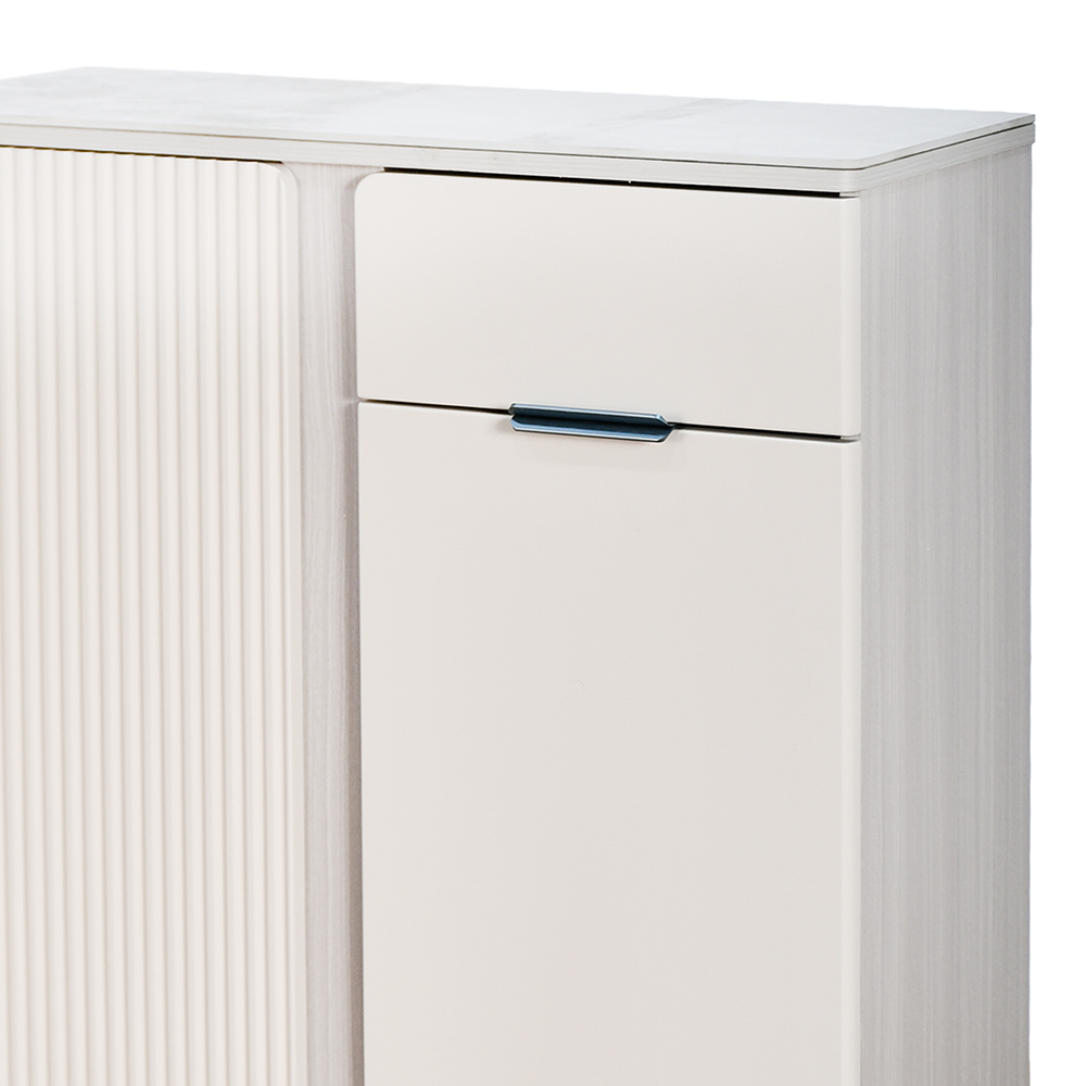 دولاب خشبي متعدد الاستخدام