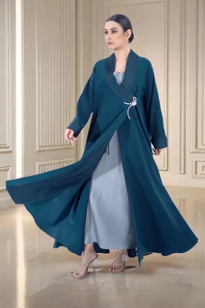 عباية كريب ناعم أخضر داكن 064