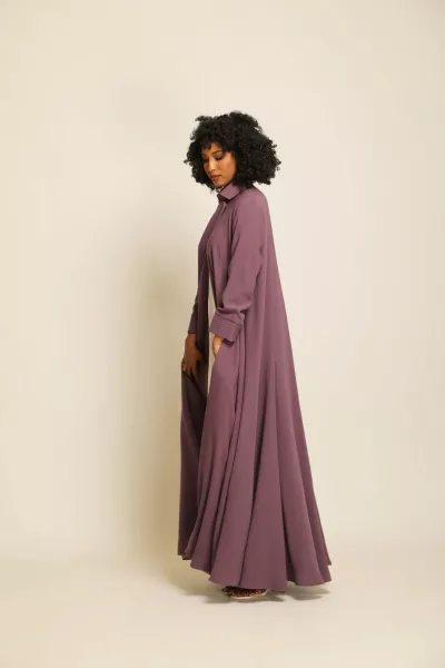 عباية كريب ناعم لون موڤ داكن 083