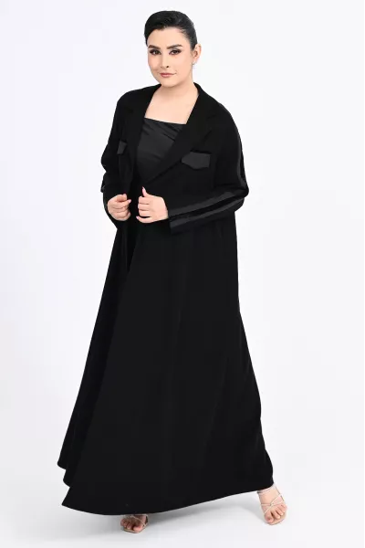 عباية كريب أسود مع جاكار 01012