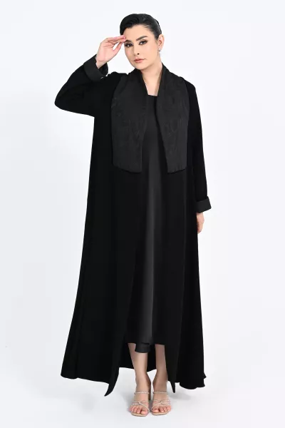 عباية كريب أسود مع جاكار 01010