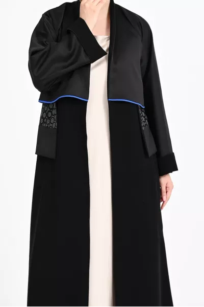 عباية كريب أسود مع جاكار 0108