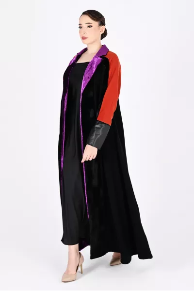 عباية 01038 كريب ومخمل بأصفاد جلدية