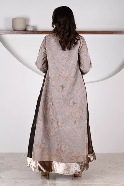 عباية 01044 قماش ميكونوس المطرز الثقيل من الأورجانزا