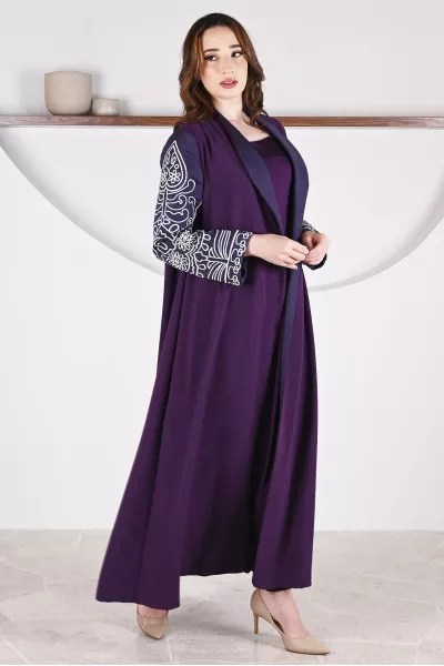 عباية 01049 عباية بليزر من الكريب الأرجواني مع أورجانزا