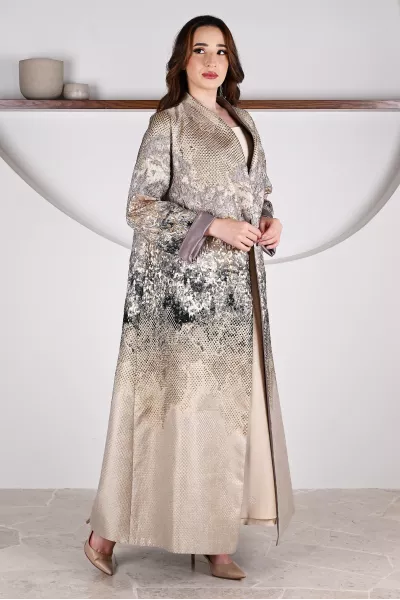 عباية 01064 عباية بليزر جاكار ذهبية معدنية منقوشة