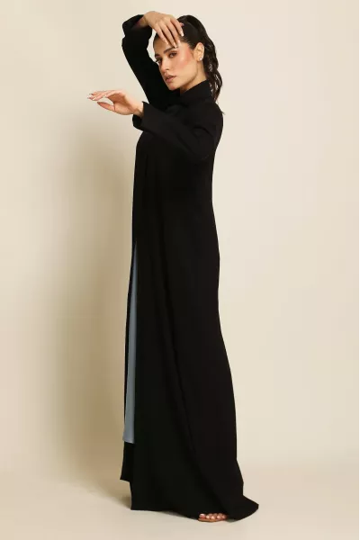 عباية كريب ناعم أسود 082