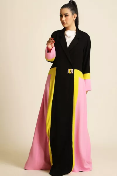 عباية كريب ناعم ملونة 073 عباية كريب ناعم ملونة 073