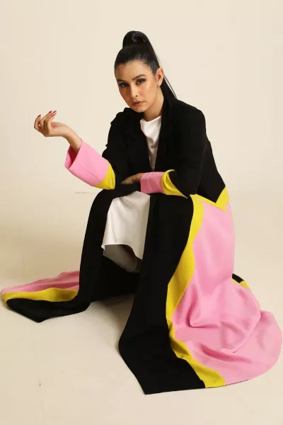 عباية كريب ناعم ملونة 073