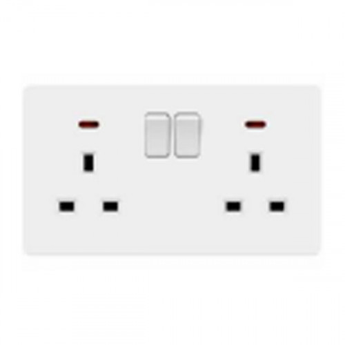 فيش 13A مجــــــوز مع مفتاح ولمبة - أبيض بيانو