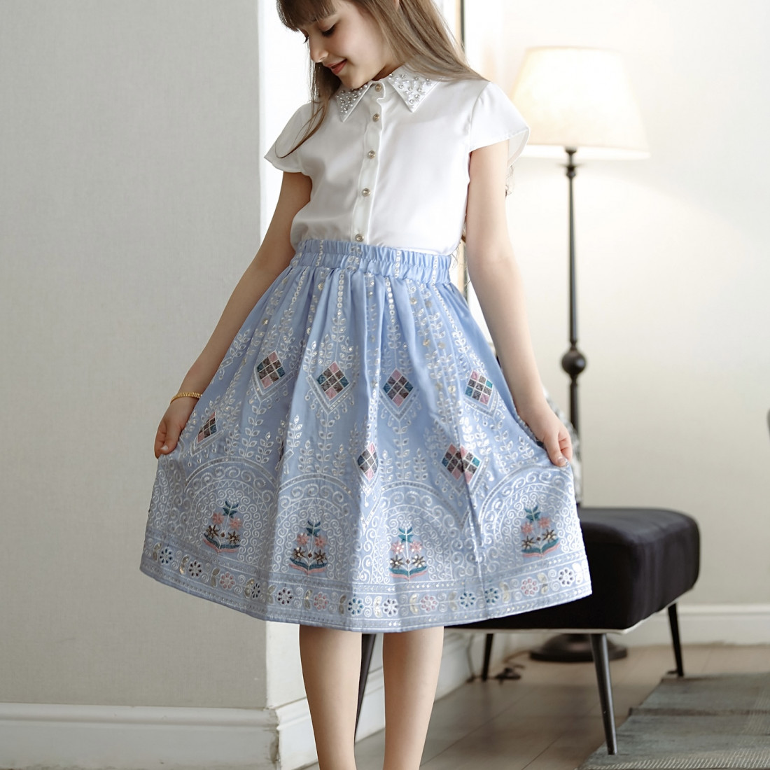 تيور بناتي بتطريز ولمسات ساحرة  - Mk2501003