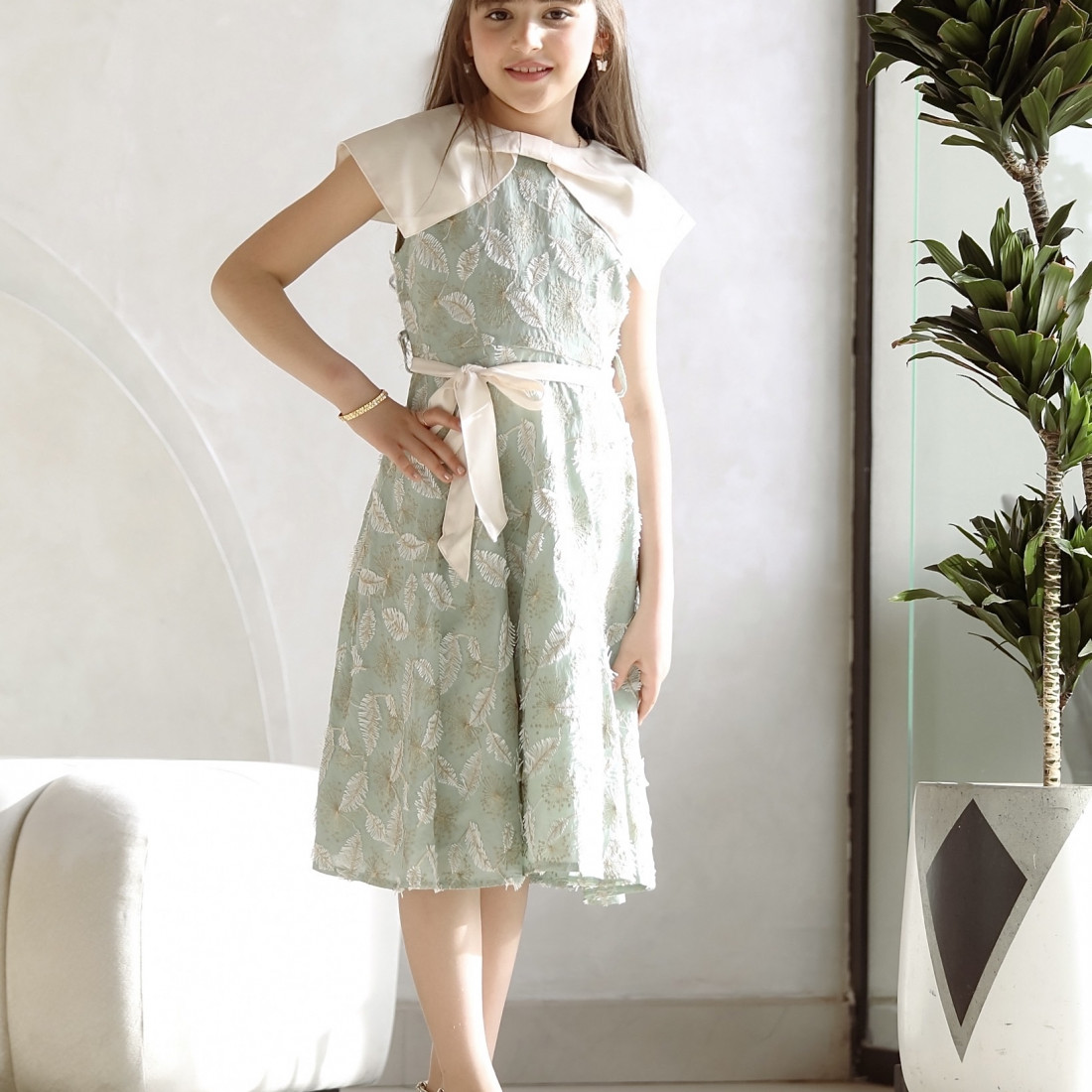 فستان بناتي بتطريز ورق الشجر - Mk2501001